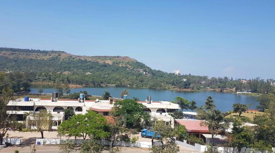 Savshanti Lake Resort สปุถะระ ภายนอก รูปภาพ